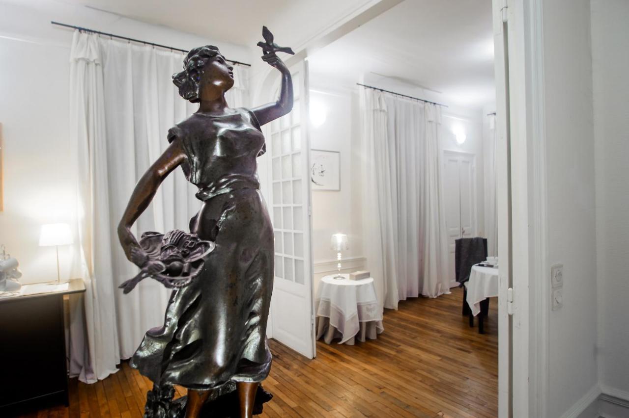 Au Fil De Troyes Bed & Breakfast Sainte-Savine Eksteriør bilde