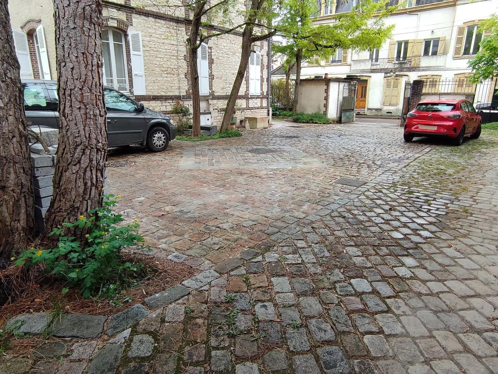 Au Fil De Troyes Bed & Breakfast Sainte-Savine Eksteriør bilde